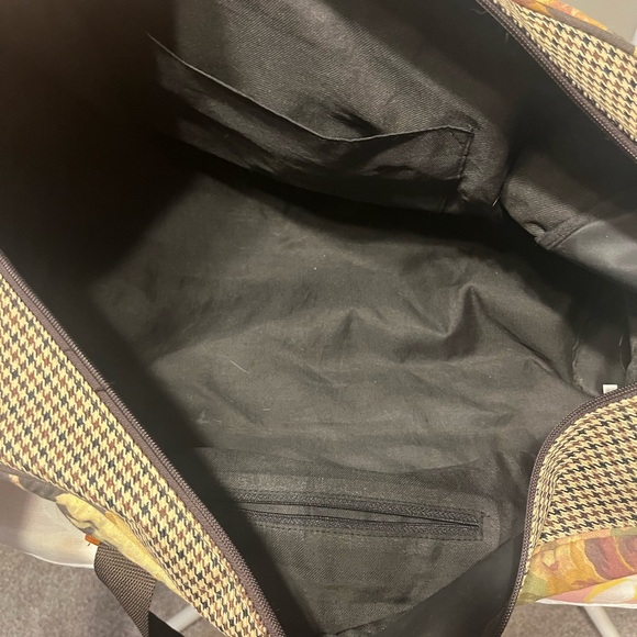 Vintage Print Weekend Bag - Picture 7 of 11